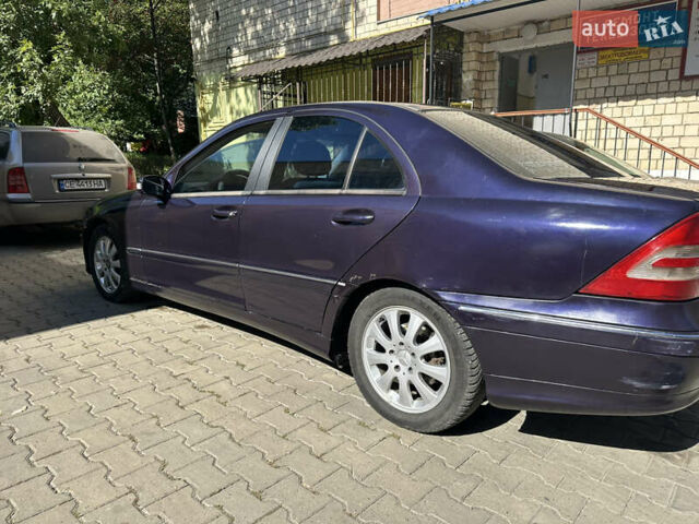 Синій Мерседес Ц-Клас, об'ємом двигуна 2 л та пробігом 450 тис. км за 3800 $, фото 4 на Automoto.ua