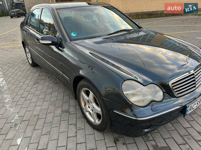 Мерседес Ц-Класс 2001 в Луцке на Automoto.ua Синий Мерседес Ц-Класс, объемом двигателя 2.2 л и пробегом 330 тыс. км за 5800 $, фото 4 на Automoto.ua