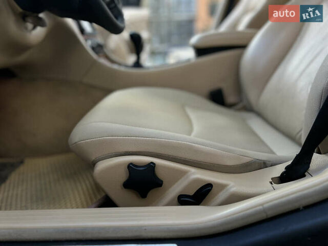 Синій Мерседес Ц-Клас, об'ємом двигуна 2 л та пробігом 295 тис. км за 3499 $, фото 22 на Automoto.ua