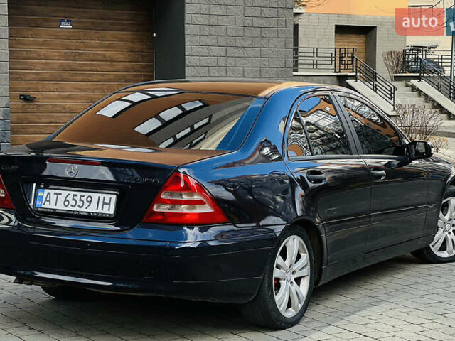 Синій Мерседес Ц-Клас, об'ємом двигуна 2 л та пробігом 295 тис. км за 3499 $, фото 7 на Automoto.ua