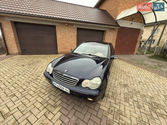 Синій Мерседес Ц-Клас, об'ємом двигуна 2 л та пробігом 305 тис. км за 4000 $, фото 7 на Automoto.ua