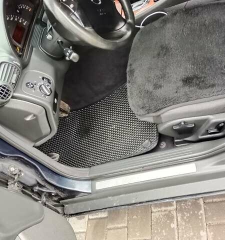 Синій Мерседес Ц-Клас, об'ємом двигуна 2.1 л та пробігом 450 тис. км за 4150 $, фото 13 на Automoto.ua