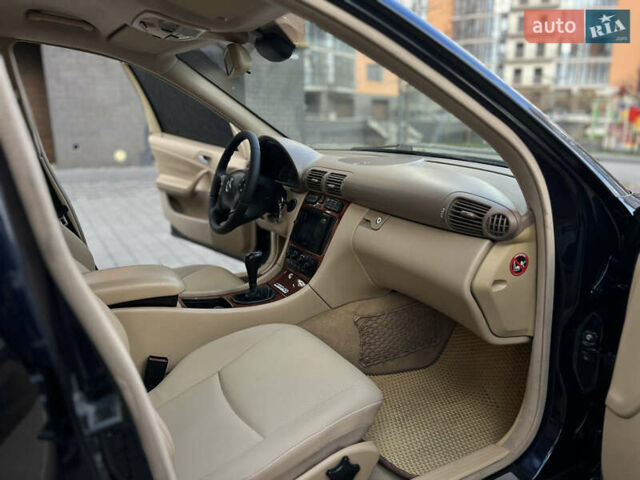 Синій Мерседес Ц-Клас, об'ємом двигуна 2 л та пробігом 295 тис. км за 3499 $, фото 20 на Automoto.ua