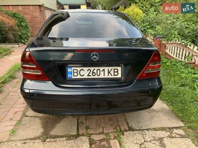 Синій Мерседес Ц-Клас, об'ємом двигуна 2.15 л та пробігом 330 тис. км за 5600 $, фото 11 на Automoto.ua