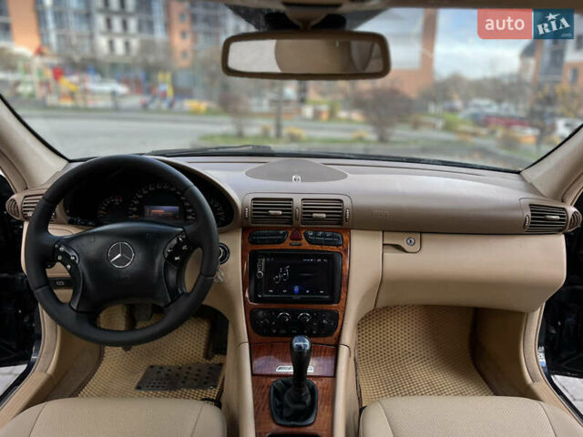 Синій Мерседес Ц-Клас, об'ємом двигуна 2 л та пробігом 295 тис. км за 3499 $, фото 13 на Automoto.ua