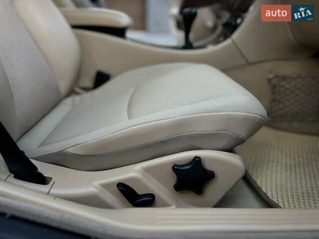 Синій Мерседес Ц-Клас, об'ємом двигуна 2 л та пробігом 295 тис. км за 3499 $, фото 21 на Automoto.ua