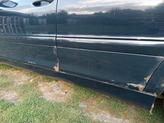 Синий Мерседес Ц-Класс, объемом двигателя 2 л и пробегом 429 тыс. км за 2600 $, фото 6 на Automoto.ua