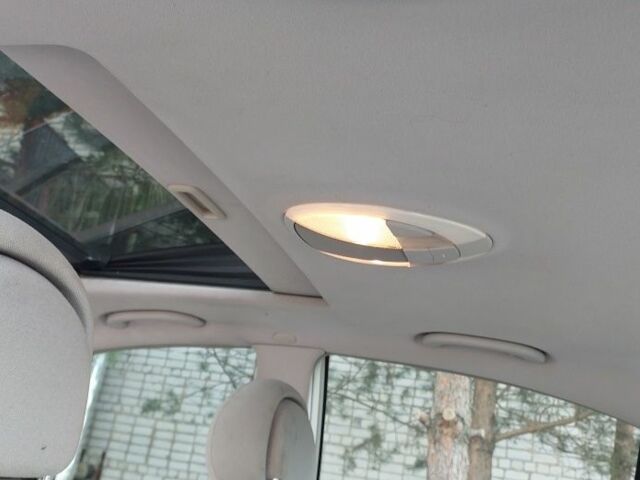 Синій Мерседес Ц-Клас, об'ємом двигуна 2.7 л та пробігом 343 тис. км за 3000 $, фото 2 на Automoto.ua