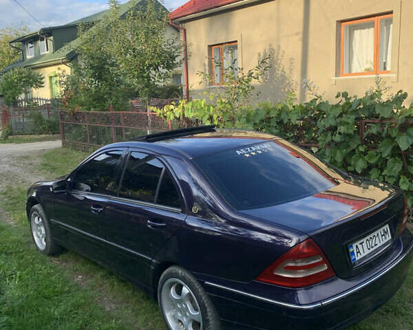 Синій Мерседес Ц-Клас, об'ємом двигуна 2 л та пробігом 280 тис. км за 3900 $, фото 13 на Automoto.ua