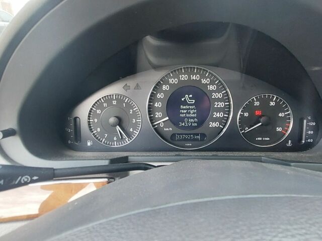 Синій Мерседес Ц-Клас, об'ємом двигуна 2.7 л та пробігом 343 тис. км за 3000 $, фото 5 на Automoto.ua