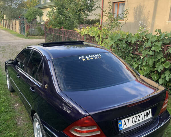 Синій Мерседес Ц-Клас, об'ємом двигуна 2 л та пробігом 280 тис. км за 3900 $, фото 11 на Automoto.ua