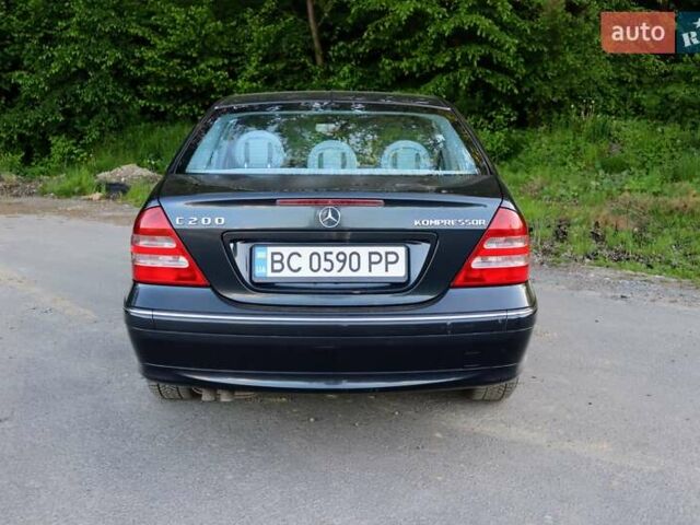 Синій Мерседес Ц-Клас, об'ємом двигуна 1.8 л та пробігом 226 тис. км за 5299 $, фото 12 на Automoto.ua