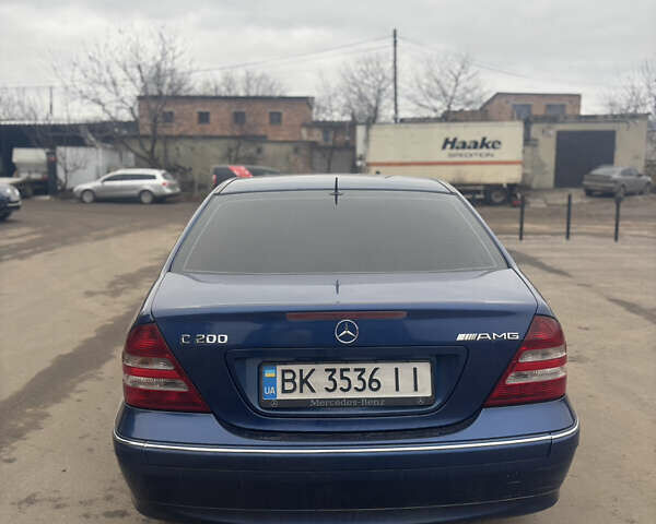 Синий Мерседес Ц-Класс, объемом двигателя 2.15 л и пробегом 430 тыс. км за 4499 $, фото 4 на Automoto.ua