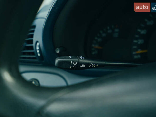 Синий Мерседес Ц-Класс, объемом двигателя 2.15 л и пробегом 459 тыс. км за 4500 $, фото 19 на Automoto.ua