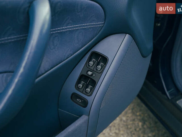 Синий Мерседес Ц-Класс, объемом двигателя 2.15 л и пробегом 459 тыс. км за 4500 $, фото 15 на Automoto.ua