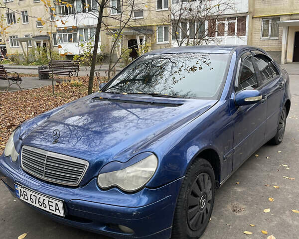 Синій Мерседес Ц-Клас, об'ємом двигуна 1.8 л та пробігом 335 тис. км за 3400 $, фото 12 на Automoto.ua