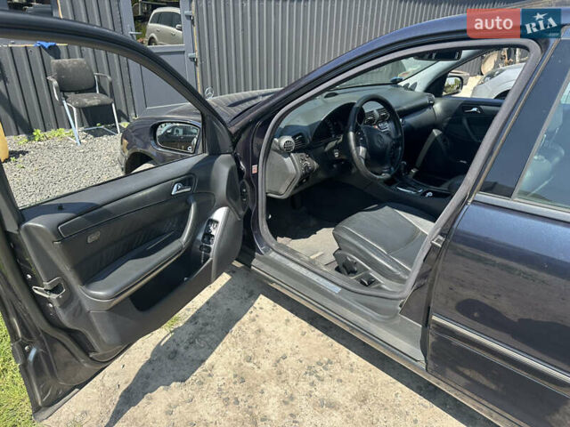 Синій Мерседес Ц-Клас, об'ємом двигуна 1.8 л та пробігом 260 тис. км за 5500 $, фото 23 на Automoto.ua