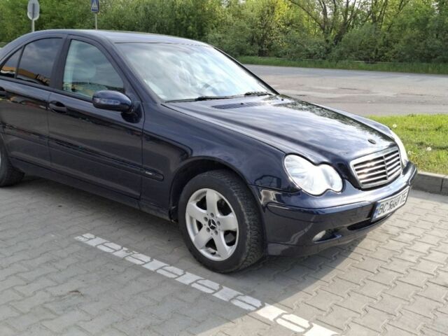 Синій Мерседес Ц-Клас, об'ємом двигуна 1.8 л та пробігом 401 тис. км за 4800 $, фото 14 на Automoto.ua