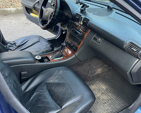 Синій Мерседес Ц-Клас, об'ємом двигуна 1.8 л та пробігом 335 тис. км за 3400 $, фото 5 на Automoto.ua