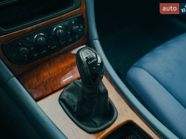 Синий Мерседес Ц-Класс, объемом двигателя 2.15 л и пробегом 459 тыс. км за 4500 $, фото 28 на Automoto.ua