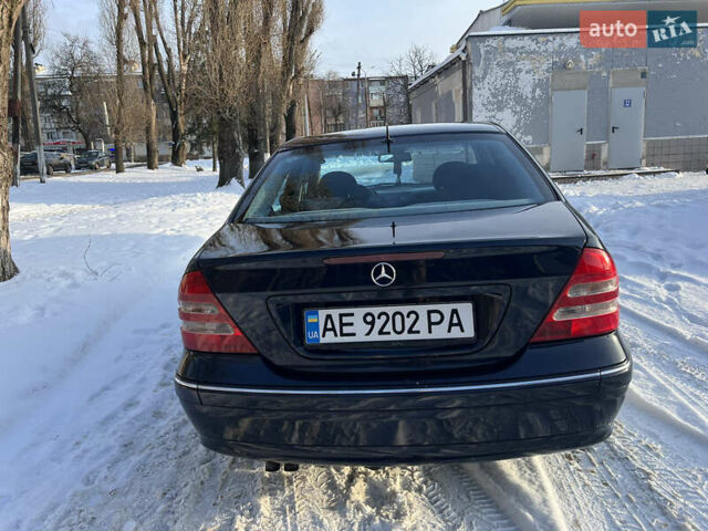 Синій Мерседес Ц-Клас, об'ємом двигуна 0 л та пробігом 231 тис. км за 6300 $, фото 5 на Automoto.ua