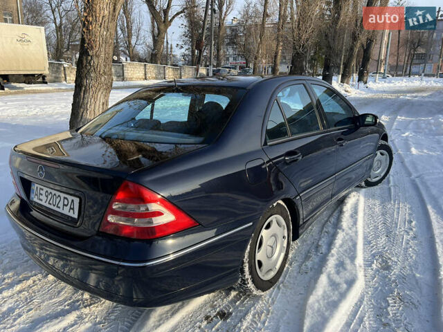 Синій Мерседес Ц-Клас, об'ємом двигуна 0 л та пробігом 231 тис. км за 6300 $, фото 6 на Automoto.ua