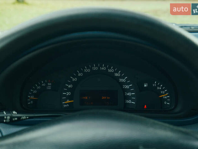 Синий Мерседес Ц-Класс, объемом двигателя 2.15 л и пробегом 459 тыс. км за 4500 $, фото 18 на Automoto.ua