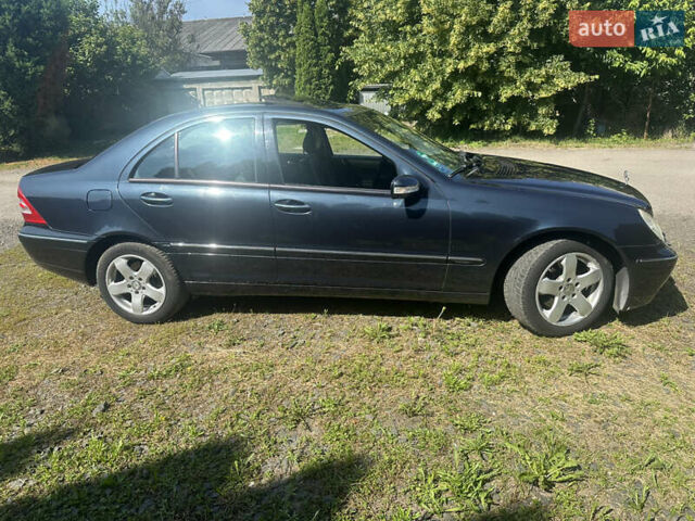 Синій Мерседес Ц-Клас, об'ємом двигуна 1.8 л та пробігом 260 тис. км за 5500 $, фото 16 на Automoto.ua