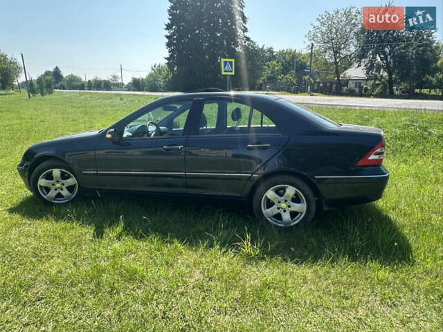 Синій Мерседес Ц-Клас, об'ємом двигуна 1.8 л та пробігом 260 тис. км за 5500 $, фото 25 на Automoto.ua