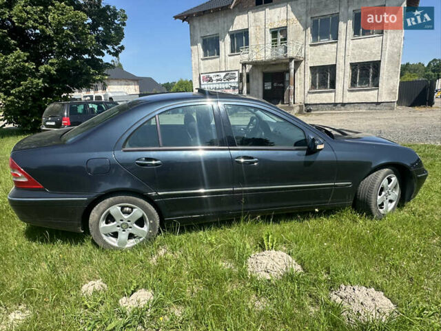 Синій Мерседес Ц-Клас, об'ємом двигуна 1.8 л та пробігом 260 тис. км за 5500 $, фото 28 на Automoto.ua