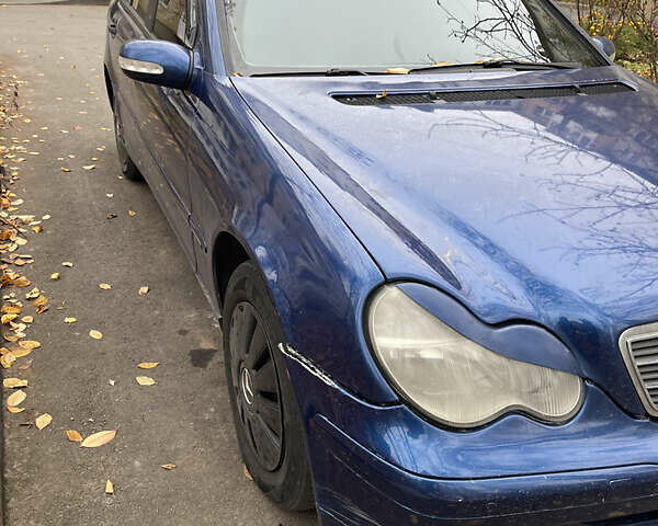 Синій Мерседес Ц-Клас, об'ємом двигуна 1.8 л та пробігом 335 тис. км за 3400 $, фото 15 на Automoto.ua