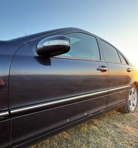 Синий Мерседес Ц-Класс, объемом двигателя 2.7 л и пробегом 359 тыс. км за 4999 $, фото 6 на Automoto.ua