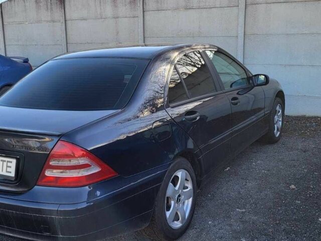 Синій Мерседес Ц-Клас, об'ємом двигуна 1.8 л та пробігом 401 тис. км за 4800 $, фото 4 на Automoto.ua