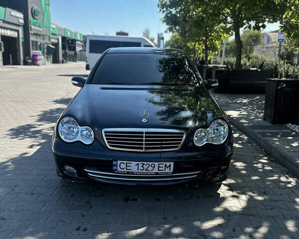 Синій Мерседес Ц-Клас, об'ємом двигуна 2.2 л та пробігом 400 тис. км за 4000 $, фото 1 на Automoto.ua