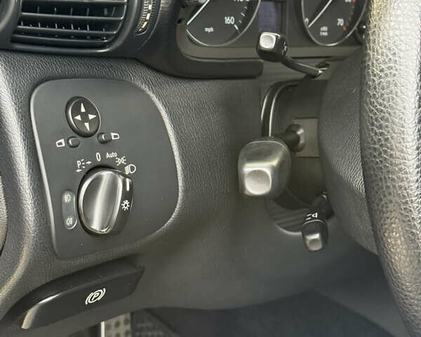 Синий Мерседес Ц-Класс, объемом двигателя 1.8 л и пробегом 280 тыс. км за 7400 $, фото 9 на Automoto.ua