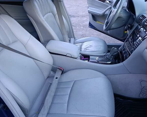 Синий Мерседес Ц-Класс, объемом двигателя 1.8 л и пробегом 286 тыс. км за 5450 $, фото 6 на Automoto.ua