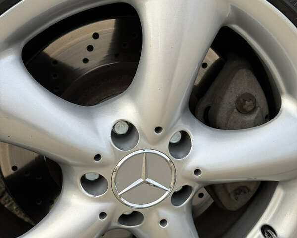 Синий Мерседес Ц-Класс, объемом двигателя 1.8 л и пробегом 280 тыс. км за 7400 $, фото 4 на Automoto.ua