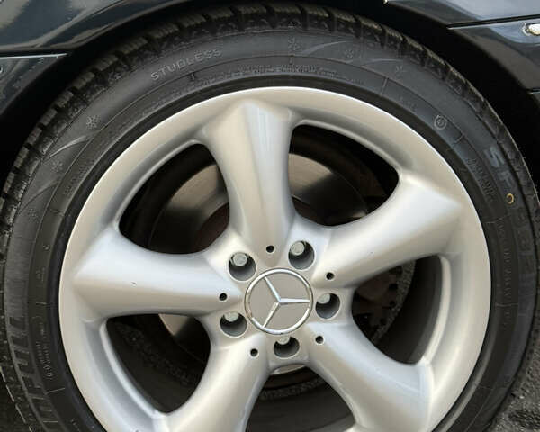 Синий Мерседес Ц-Класс, объемом двигателя 1.8 л и пробегом 280 тыс. км за 7400 $, фото 5 на Automoto.ua