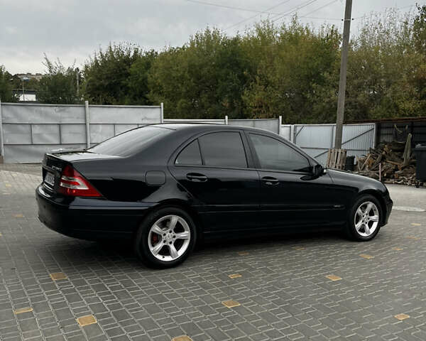 Синий Мерседес Ц-Класс, объемом двигателя 1.8 л и пробегом 233 тыс. км за 6500 $, фото 9 на Automoto.ua