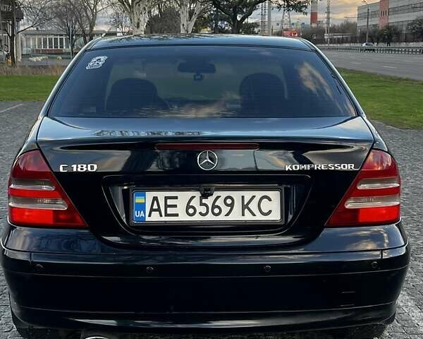 Синій Мерседес Ц-Клас, об'ємом двигуна 1.8 л та пробігом 348 тис. км за 7500 $, фото 11 на Automoto.ua