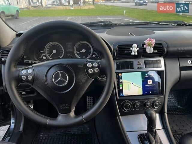 Синій Мерседес Ц-Клас, об'ємом двигуна 1.8 л та пробігом 348 тис. км за 7500 $, фото 31 на Automoto.ua