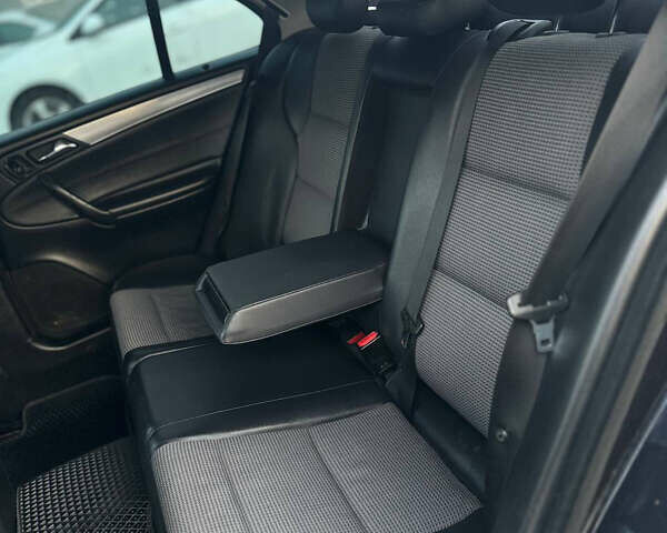 Синій Мерседес Ц-Клас, об'ємом двигуна 2.15 л та пробігом 340 тис. км за 5300 $, фото 10 на Automoto.ua