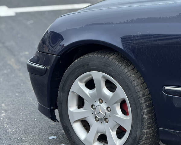 Синий Мерседес Ц-Класс, объемом двигателя 2.2 л и пробегом 290 тыс. км за 6400 $, фото 15 на Automoto.ua