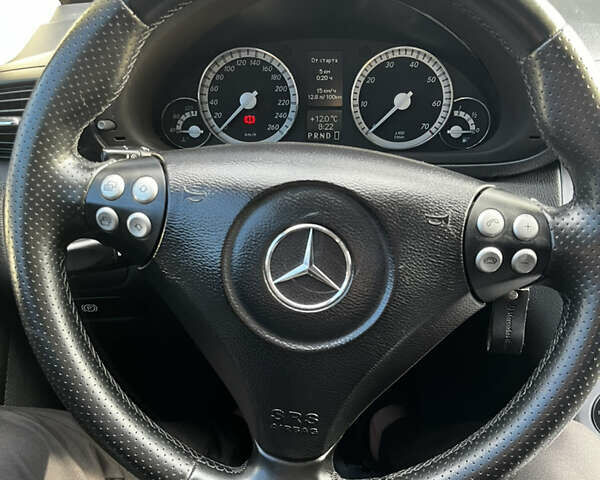 Синий Мерседес Ц-Класс, объемом двигателя 1.8 л и пробегом 233 тыс. км за 6500 $, фото 15 на Automoto.ua