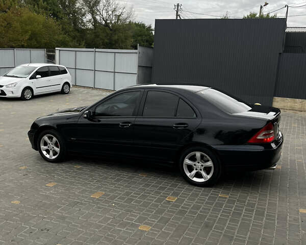 Синий Мерседес Ц-Класс, объемом двигателя 1.8 л и пробегом 233 тыс. км за 6500 $, фото 8 на Automoto.ua