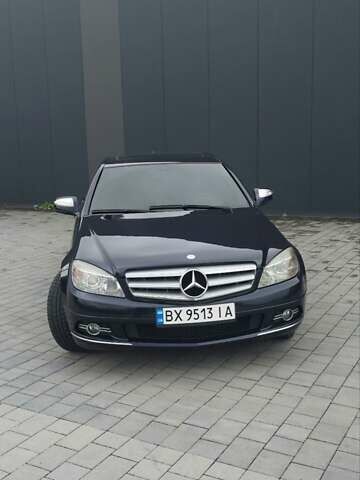 Синий Мерседес Ц-Класс, объемом двигателя 3 л и пробегом 281 тыс. км за 9500 $, фото 5 на Automoto.ua