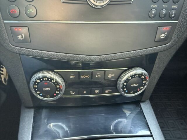 Синій Мерседес Ц-Клас, об'ємом двигуна 2.1 л та пробігом 350 тис. км за 6999 $, фото 9 на Automoto.ua