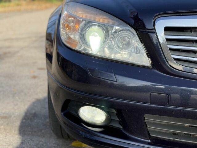 Синій Мерседес Ц-Клас, об'ємом двигуна 2.1 л та пробігом 350 тис. км за 6999 $, фото 4 на Automoto.ua