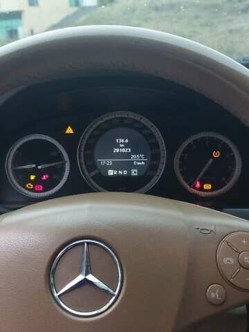 Синий Мерседес Ц-Класс, объемом двигателя 3 л и пробегом 281 тыс. км за 9500 $, фото 17 на Automoto.ua