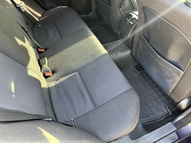 Синій Мерседес Ц-Клас, об'ємом двигуна 2.1 л та пробігом 350 тис. км за 6999 $, фото 17 на Automoto.ua